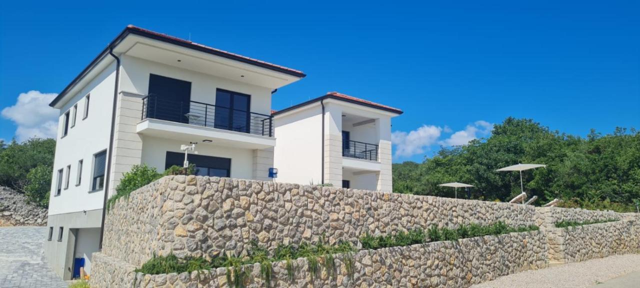 Apartmani Mariosa Vrbnik Exteriör bild