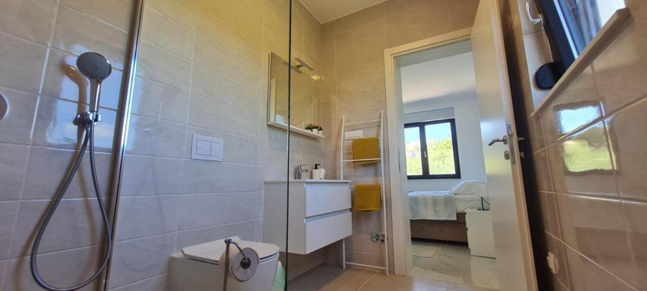 Apartmani Mariosa Vrbnik Exteriör bild