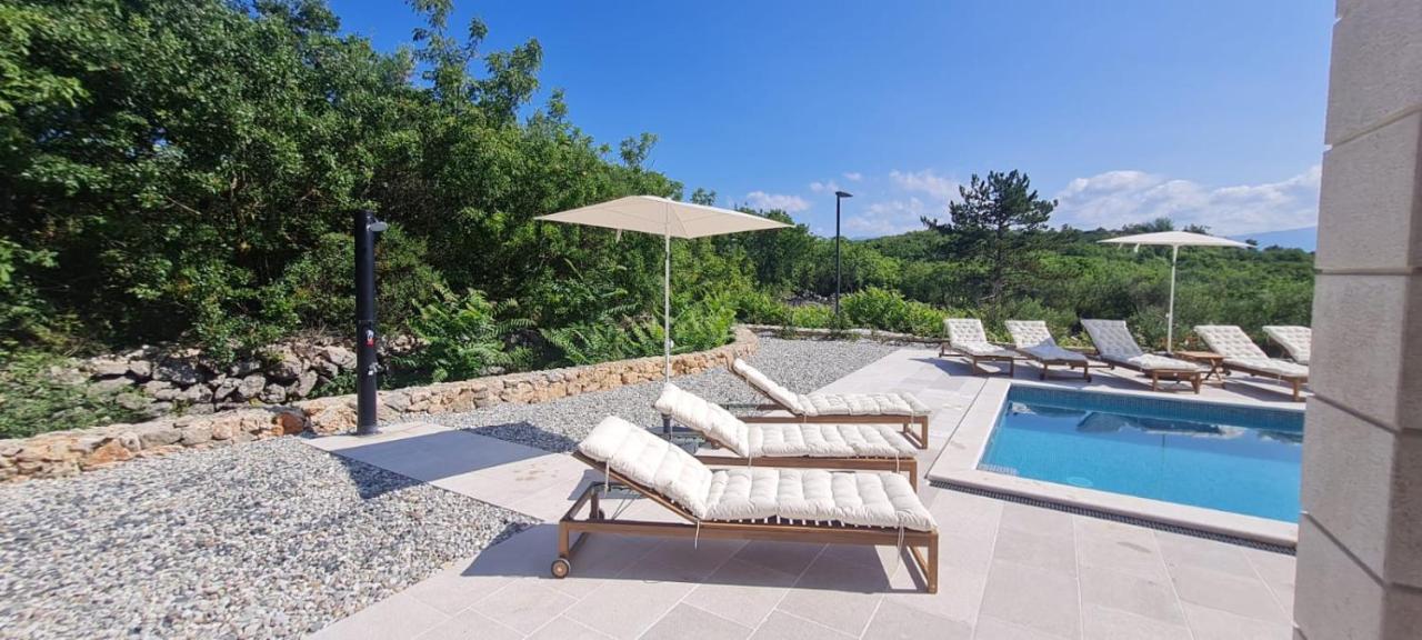 Apartmani Mariosa Vrbnik Exteriör bild
